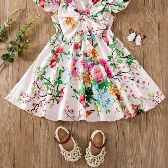 Toddler Girl Floral Print Bow Front Ruffle Dress - Picture 4 of 4